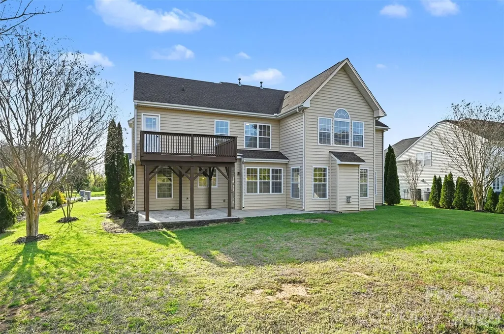 7512 Chasewater Drive Harrisburg NC 28075
