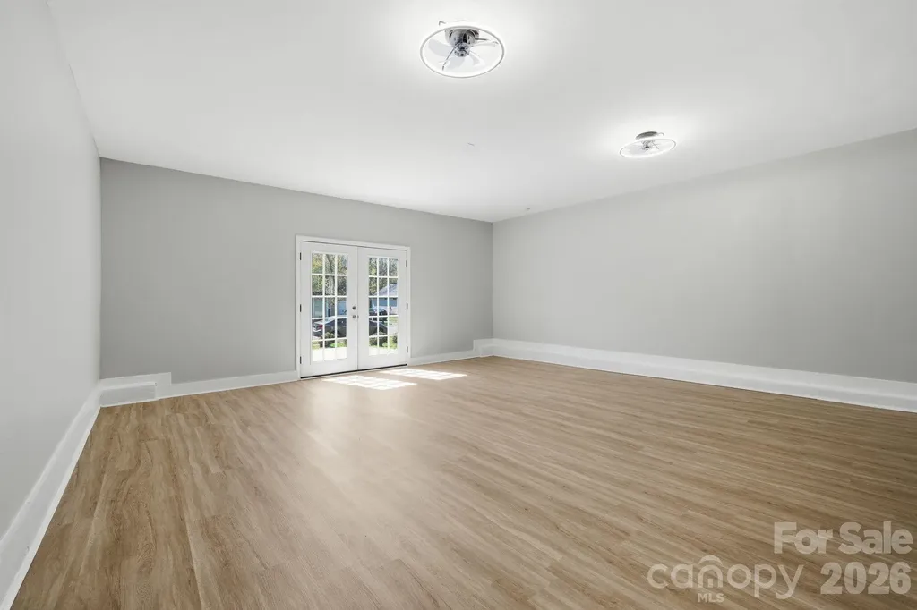 10122 Northwoods Forest Drive Charlotte NC 28214
