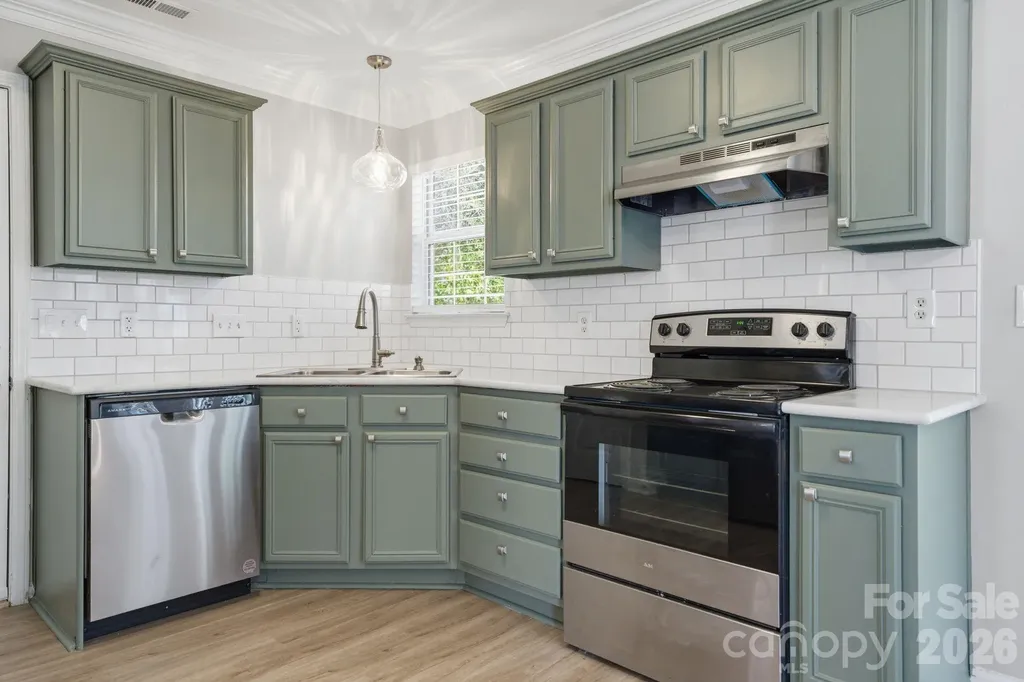 10122 Northwoods Forest Drive Charlotte NC 28214
