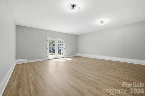 10122 Northwoods Forest Drive Charlotte NC 28214