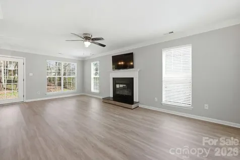 10122 Northwoods Forest Drive Charlotte NC 28214