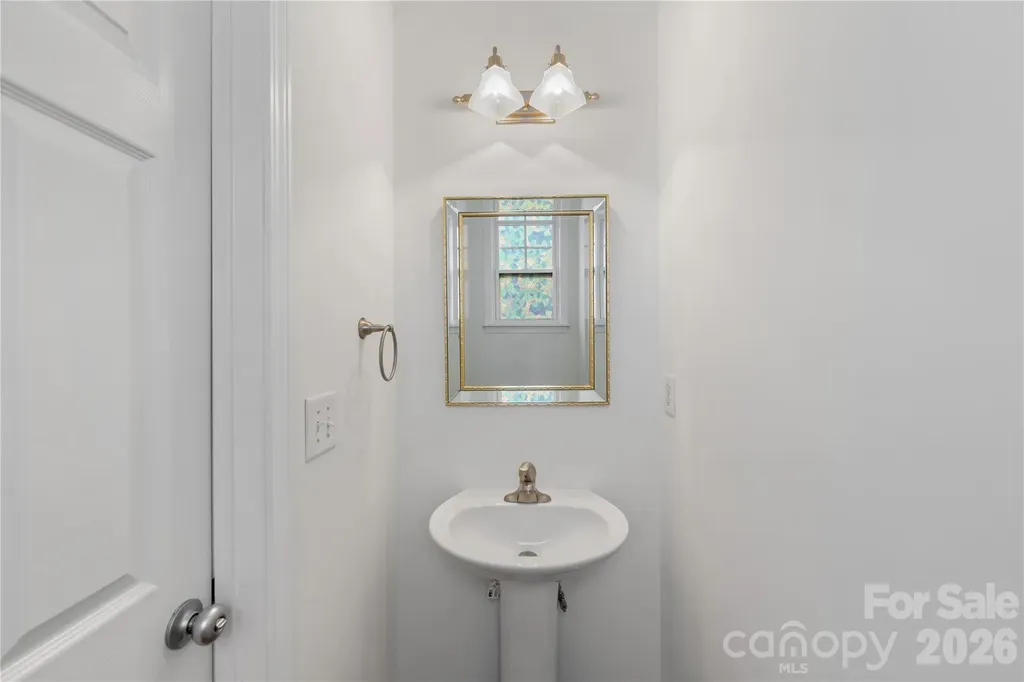 1127 Ilana Court Charlotte NC 28204