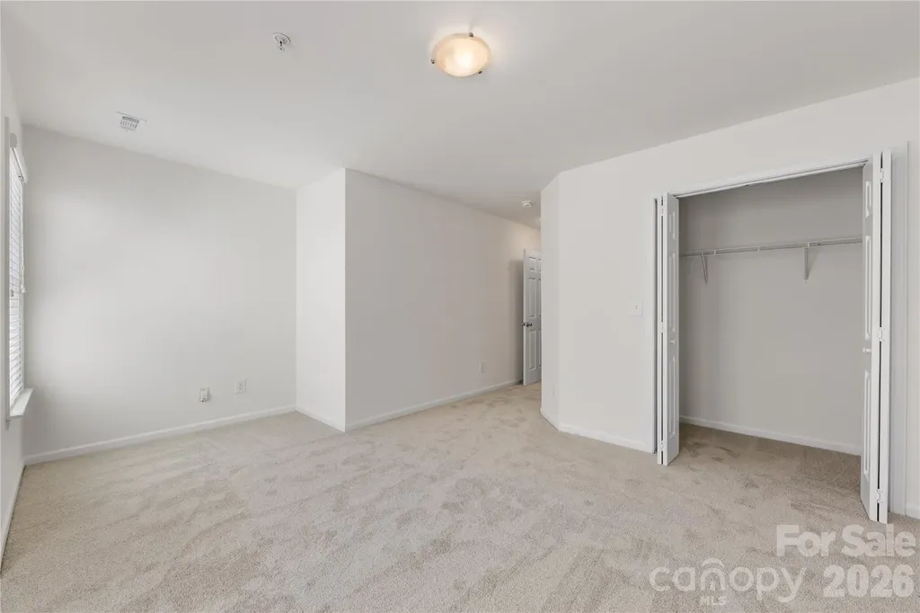 1127 Ilana Court Charlotte NC 28204
