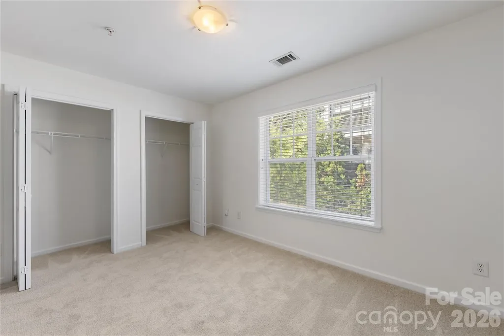 1127 Ilana Court Charlotte NC 28204