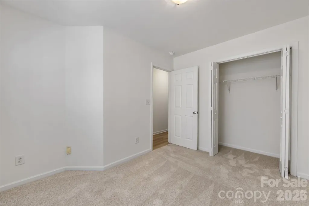1127 Ilana Court Charlotte NC 28204