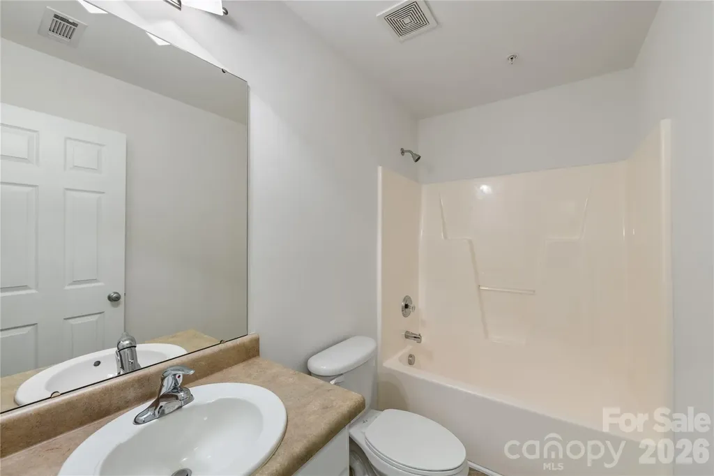 1127 Ilana Court Charlotte NC 28204