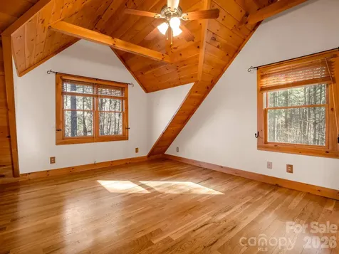 907 Hidden Lake Parkway Nebo NC 28761