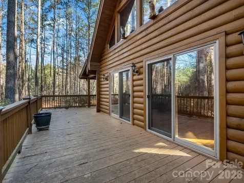 907 Hidden Lake Parkway Nebo NC 28761
