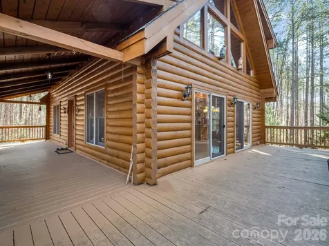 907 Hidden Lake Parkway Nebo NC 28761