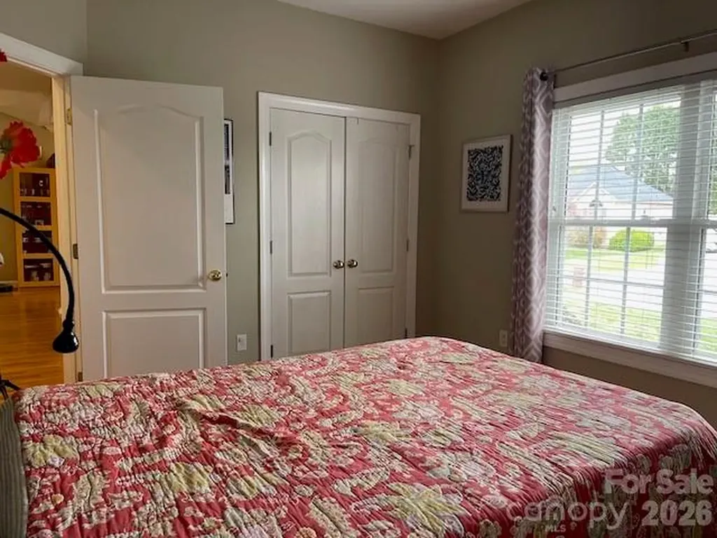 4945 Brookridge Drive NE Hickory NC 28601