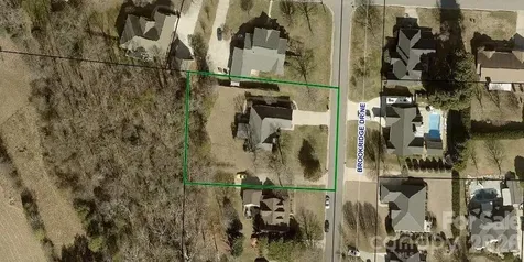 4945 Brookridge Drive NE Hickory NC 28601