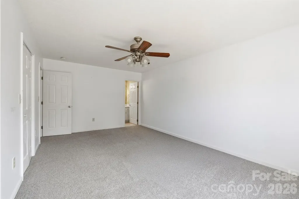 5406 Winding Oak Drive Hickory NC 28602