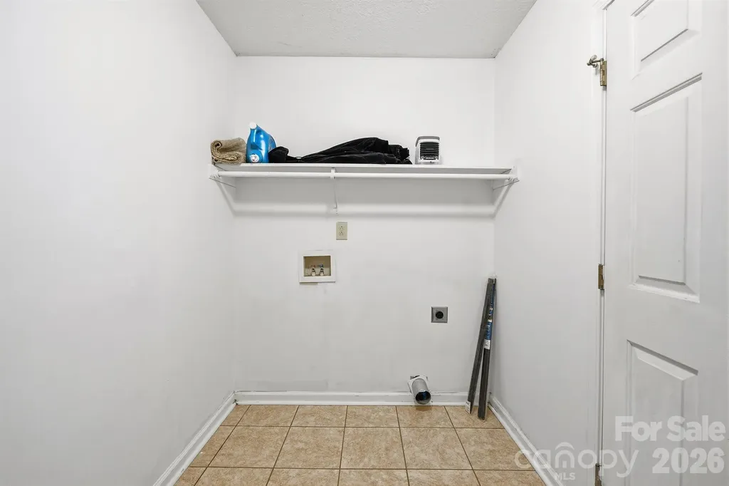 5406 Winding Oak Drive Hickory NC 28602