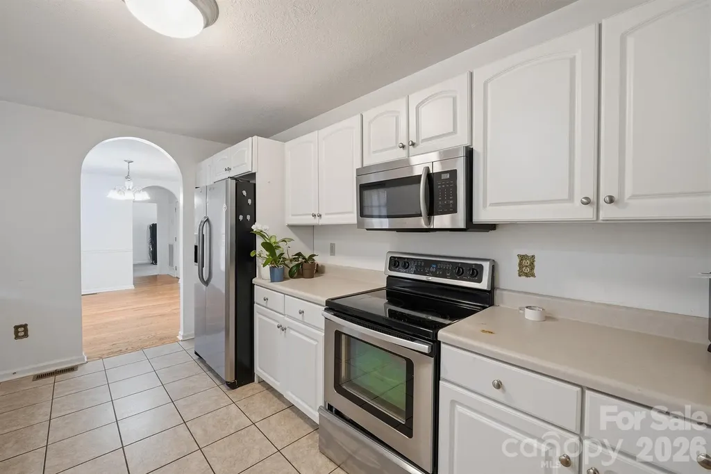 5406 Winding Oak Drive Hickory NC 28602