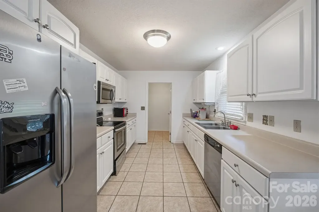 5406 Winding Oak Drive Hickory NC 28602