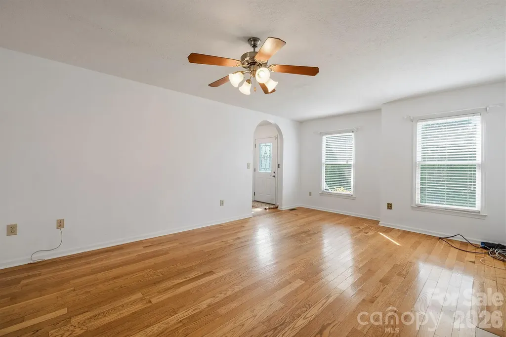 5406 Winding Oak Drive Hickory NC 28602