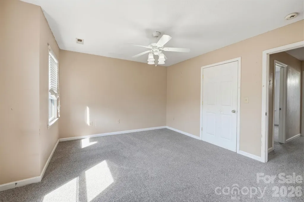 5406 Winding Oak Drive Hickory NC 28602