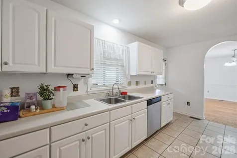 5406 Winding Oak Drive Hickory NC 28602