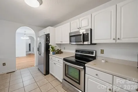 5406 Winding Oak Drive Hickory NC 28602