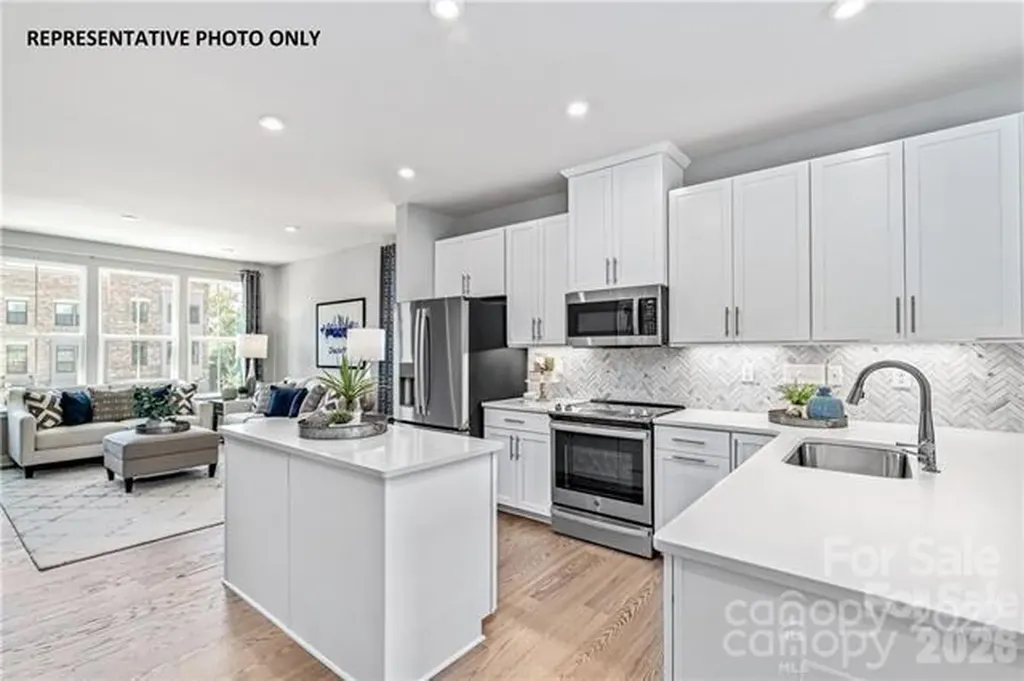 9906 Mallard Creek Road Charlotte NC 28262