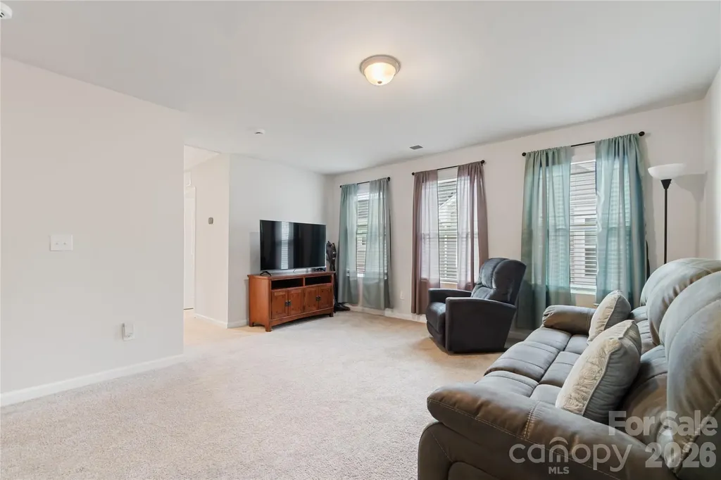 8032 Overmeadow Lane Charlotte NC 28269
