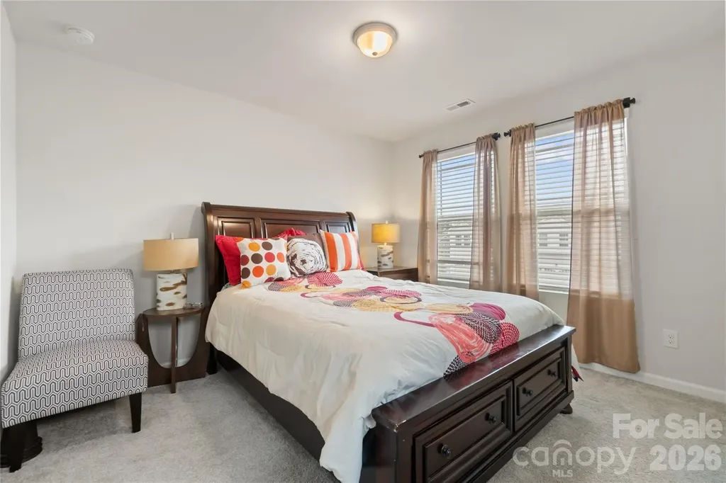 8032 Overmeadow Lane Charlotte NC 28269