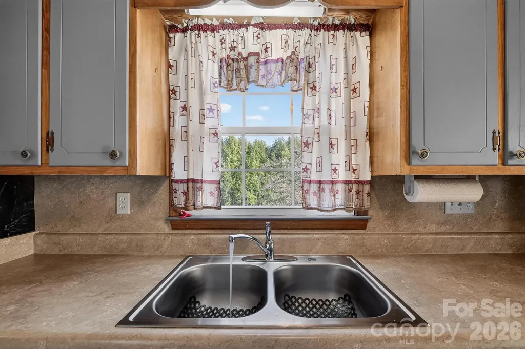 708 Wilmore Street NE Lenoir NC 28645