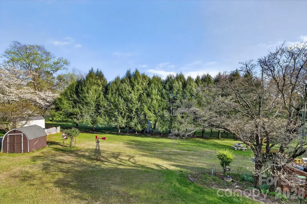 708 Wilmore Street NE Lenoir NC 28645