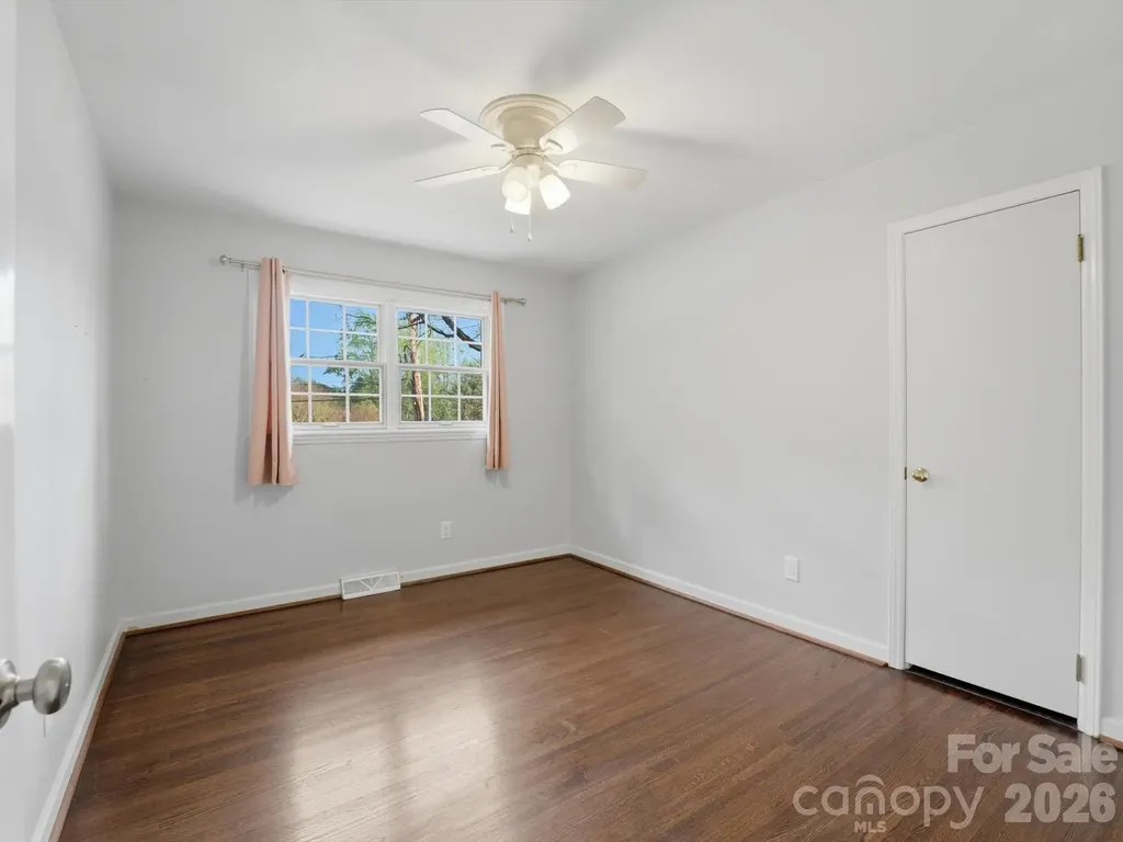 814 Twin Oaks Road Davidson NC 28036