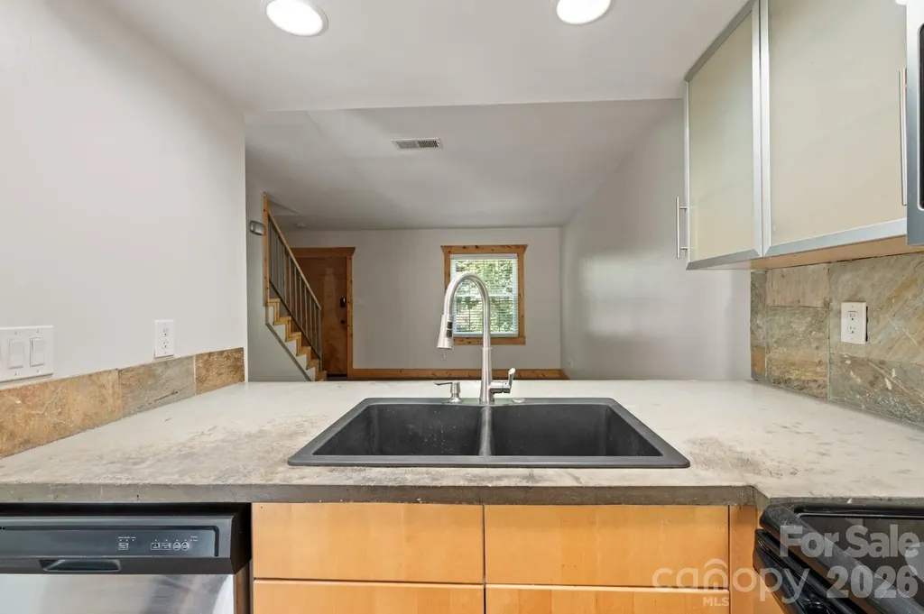 636 Chipley Avenue Charlotte NC 28205