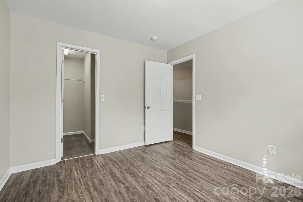 911 Valley Ridge Road Charlotte NC 28214
