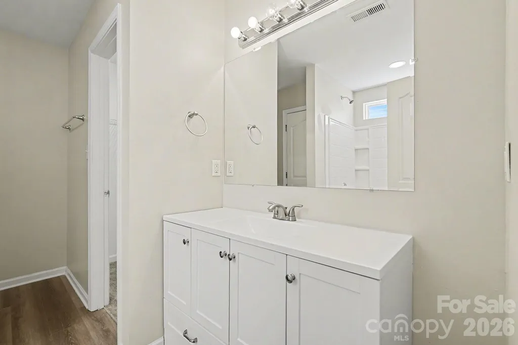 2418 S Cairns Mill Court Charlotte NC 28269