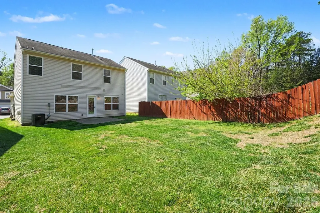 2418 S Cairns Mill Court Charlotte NC 28269