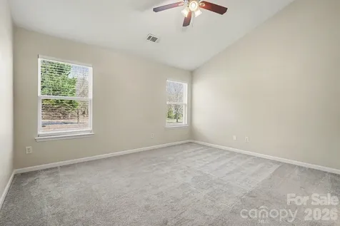 2418 S Cairns Mill Court Charlotte NC 28269