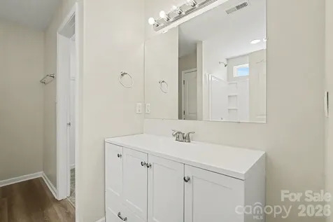 2418 S Cairns Mill Court Charlotte NC 28269