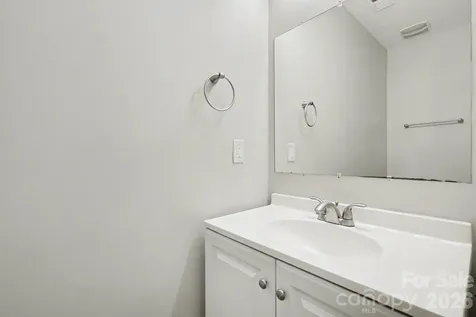 2418 S Cairns Mill Court Charlotte NC 28269