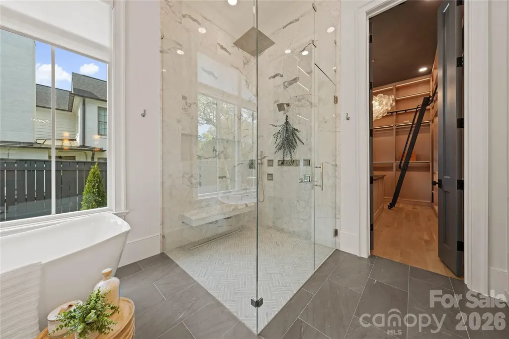 2208 Overhill Road Charlotte NC 28211