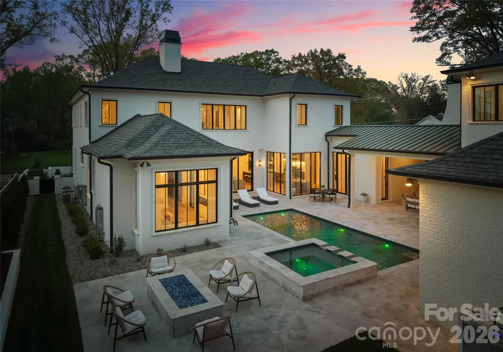 2208 Overhill Road Charlotte NC 28211