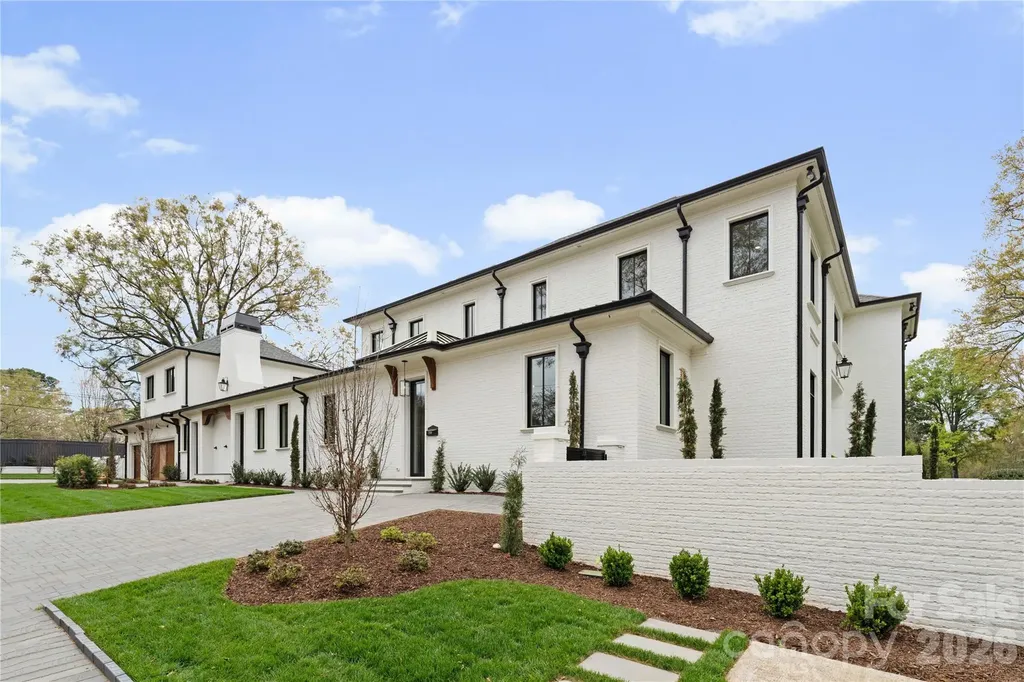 2208 Overhill Road Charlotte NC 28211