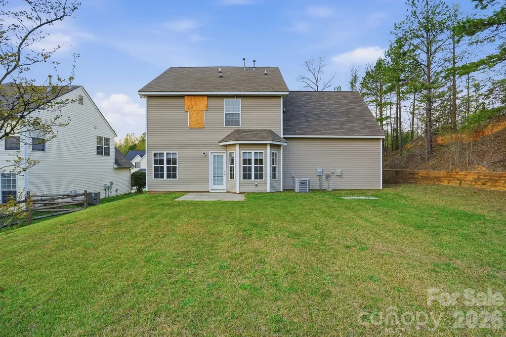 634 Longacre Drive Charlotte NC 28214