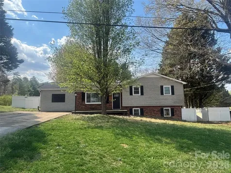 2618 32nd Avenue NE Hickory NC 28601
