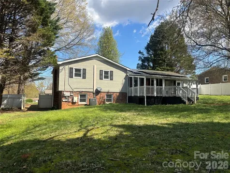 2618 32nd Avenue NE Hickory NC 28601
