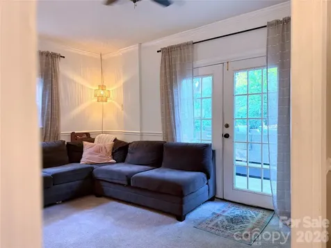 6701 Rugby Lane Charlotte NC 28226