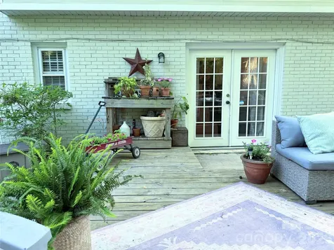 6701 Rugby Lane Charlotte NC 28226