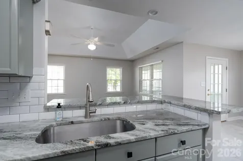 102 Keswick Lane Mooresville NC 28117