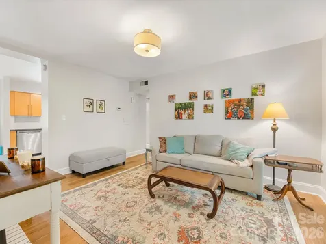 229 N Dotger Avenue Charlotte NC 28207