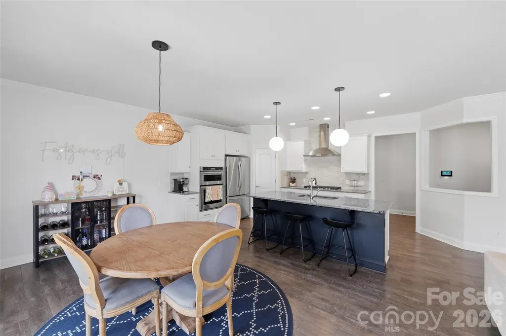 10511 Honeyfur Court Charlotte NC 28278