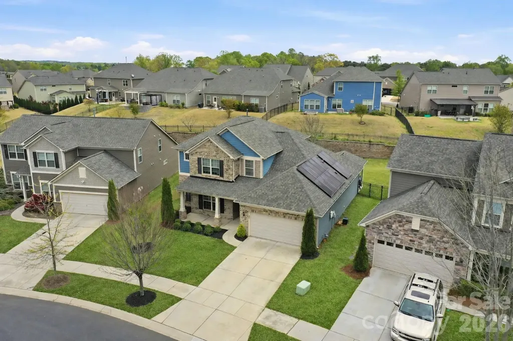 10511 Honeyfur Court Charlotte NC 28278