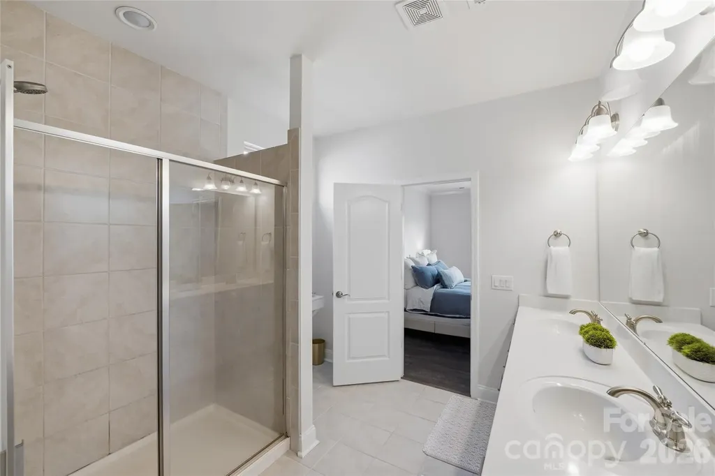 10511 Honeyfur Court Charlotte NC 28278