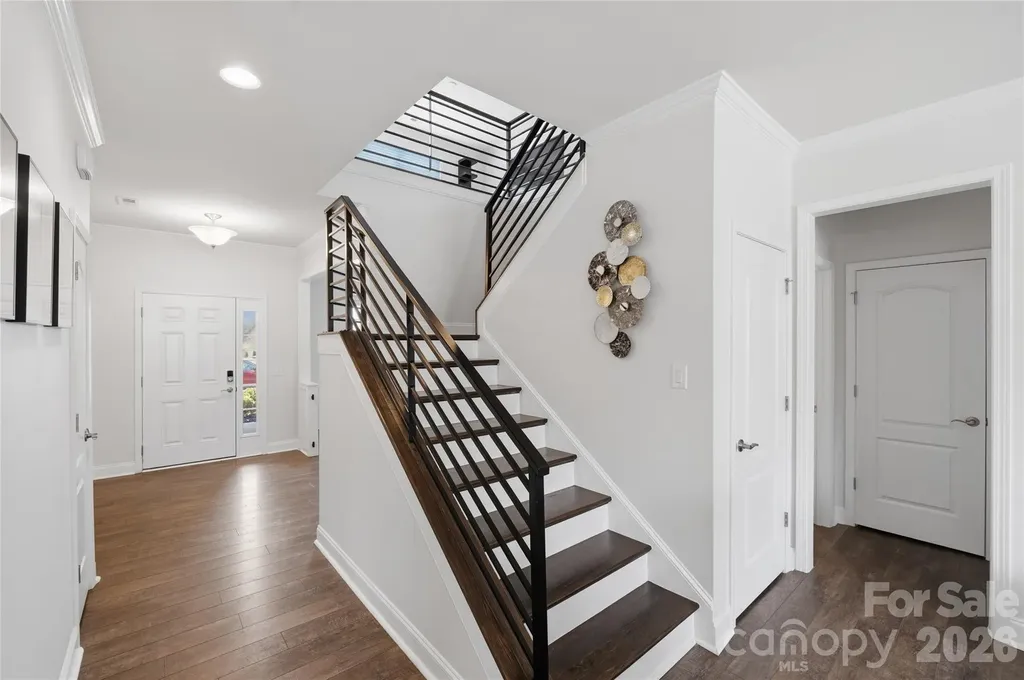 10511 Honeyfur Court Charlotte NC 28278